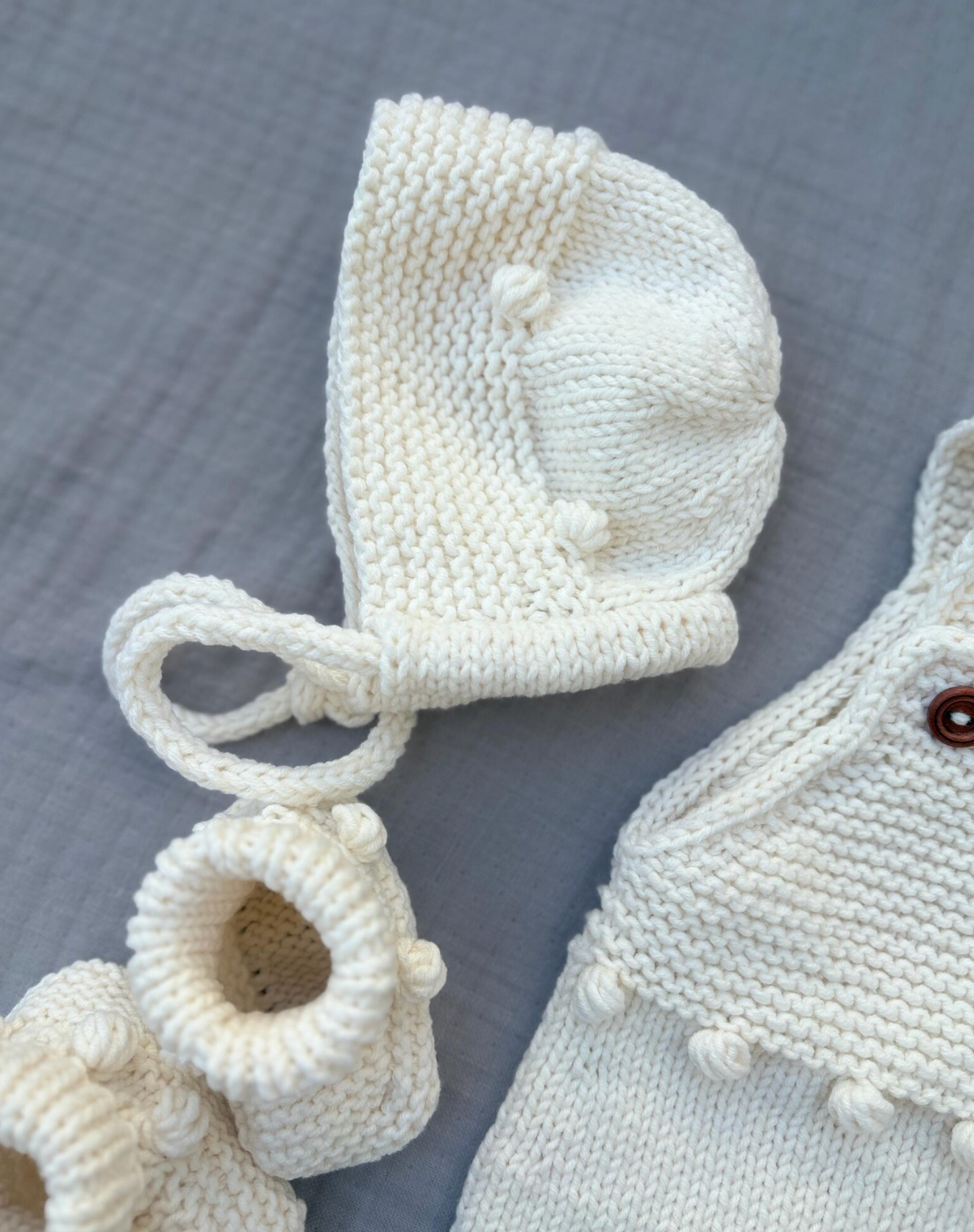 Hand Knitted Baby Outfit: Jumpsuit, Bonnet & Booties (0-12 Months)